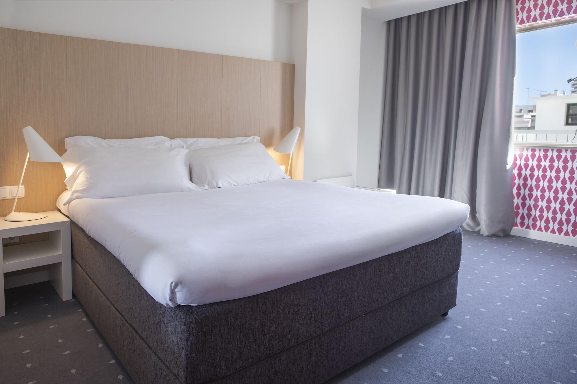 Stay Hotel Faro Centro Екстериор снимка